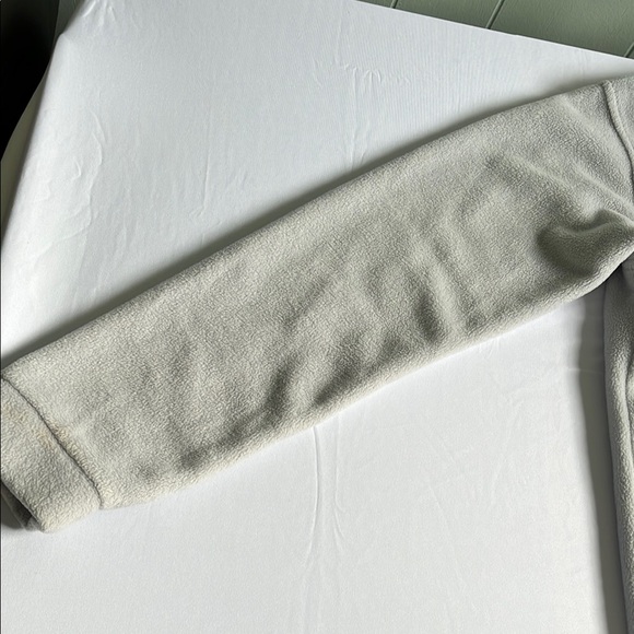 Columbia Women's Jacket in Light Gray - Picture 2 of 8